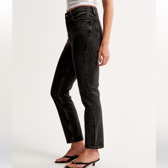 A&F High Rise Mom Jean - Picture 4 of 10